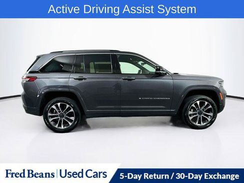 Certified 2022 Jeep Grand Cherokee Overland w/ Adv Protech Group III AWD/4WD image 11