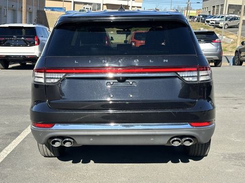 Used 2023 Lincoln Aviator Reserve image 8