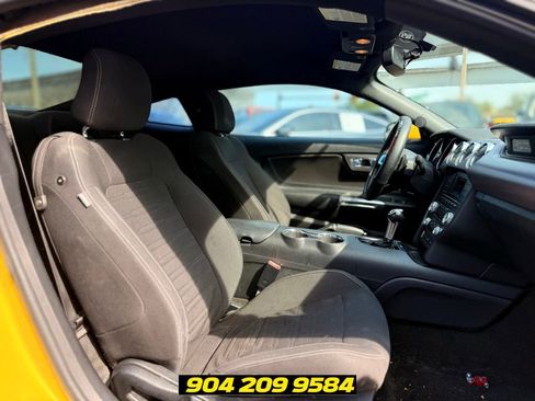 Used 2017 Ford Mustang GT RWD image 21