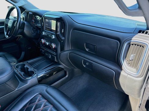 Used 2021 GMC Sierra 1500 SLT w/ SLT Premium Plus Package AWD/4WD image 31