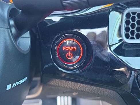 Certified 2025 Honda Civic Sport Touring image 27