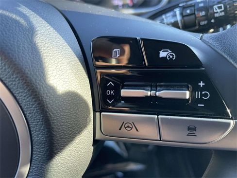 Used 2023 Hyundai Tucson SEL image 16