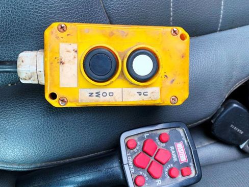 Used 2018 RAM 3500 Tradesman w/ Power Accessory Group image 8