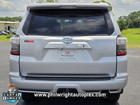 Used 2024 Toyota 4Runner TRD Sport AWD/4WD image 4