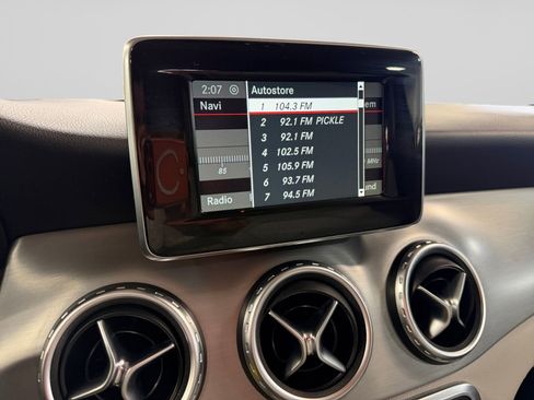 Used 2015 Mercedes-Benz GLA 250 4MATIC image 29