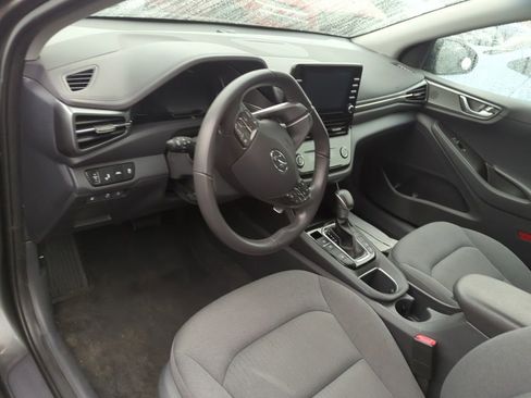 Used 2020 Hyundai Ioniq SEL image 7