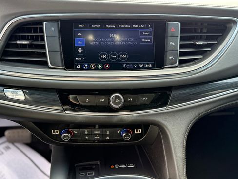 Used 2023 Buick Enclave Essence w/ Experience Buick Package FWD image 16