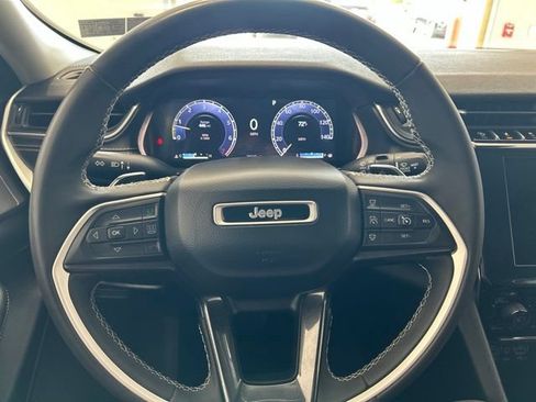Used 2023 Jeep Grand Cherokee L Laredo w/ Trailer Tow Group (B) AWD/4WD image 9
