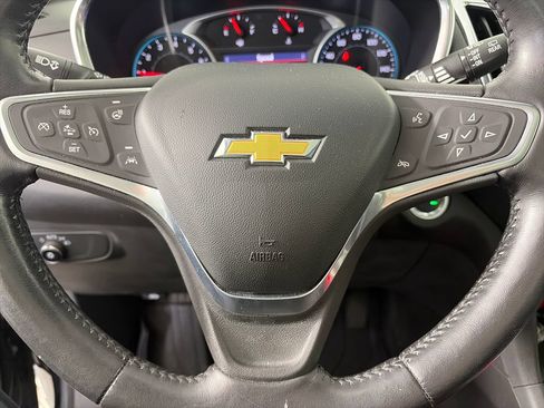Used 2022 Chevrolet Equinox LT AWD/4WD image 16