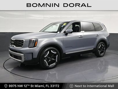 Used 2024 Kia Telluride S w/ S Sunroof Package