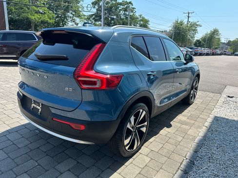 Used 2023 Volvo XC40 B5 Plus w/ Protection Package Premier AWD/4WD image 36