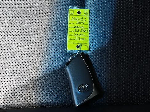 Used 2019 Lexus ES 350 FWD image 62