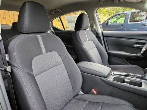 Used 2025 Nissan Sentra SV image 27