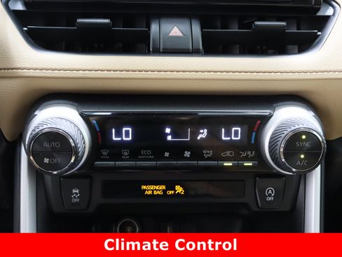 Used 2021 Toyota RAV4 XLE image 20