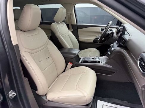 Used 2020 Ford Explorer Platinum w/ Premium Technology Package AWD/4WD image 68