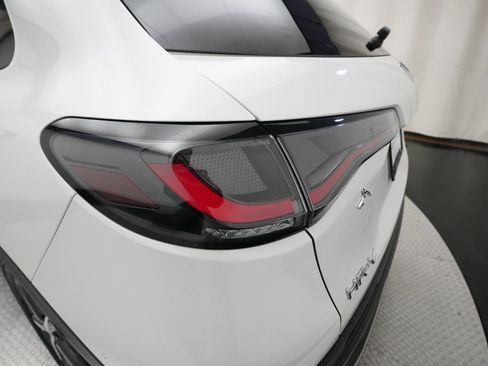 Certified 2023 Honda HR-V Sport image 31