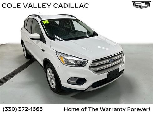 Used 2018 Ford Escape SE w/ Ford Safe & Smart Package image 1