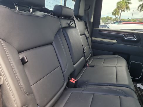 Used 2024 Chevrolet Silverado 2500 LT w/ Midnight Edition AWD/4WD image 12