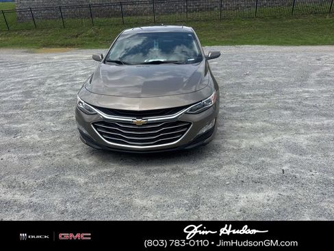 Used 2020 Chevrolet Malibu Premier FWD image 2