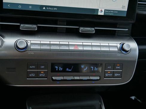 Used 2025 Hyundai Kona Limited AWD/4WD image 22