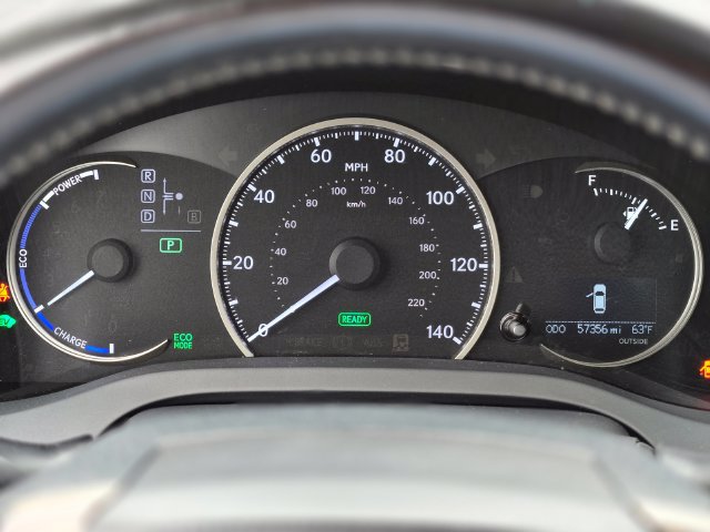 Used 2017 Lexus CT 200h FWD image 28