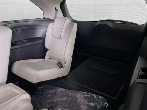 New 2026 Honda Odyssey Touring image 9