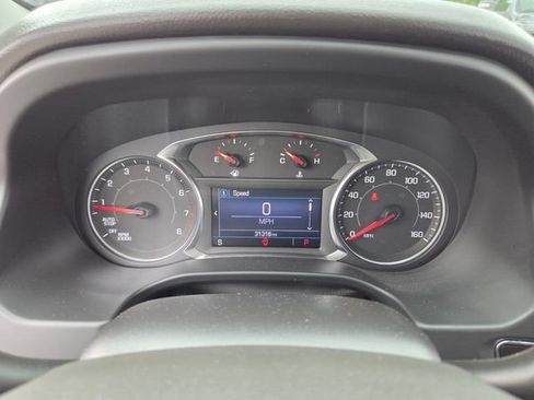 Used 2022 GMC Acadia SLE w/ Driver Convenience Package FWD image 24