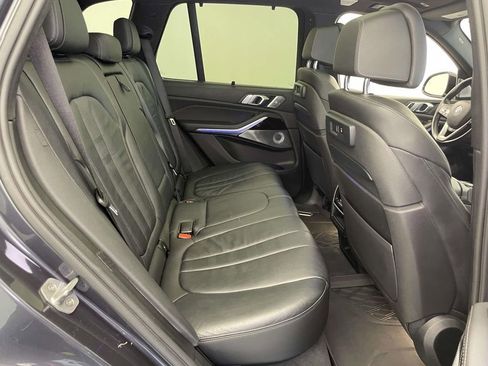 Used 2020 BMW X5 xDrive50i AWD/4WD image 19