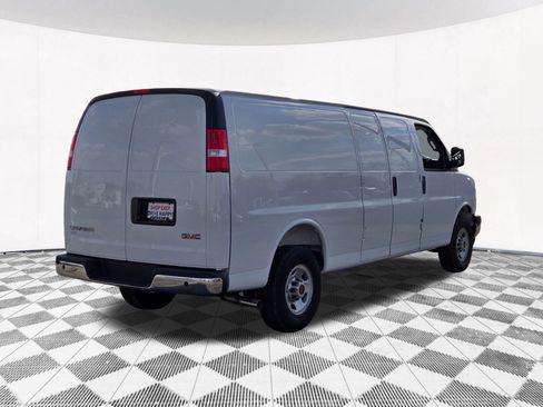 New 2026 GMC Savana 3500 Extended w/ Driver Convenience Package RWD image 18