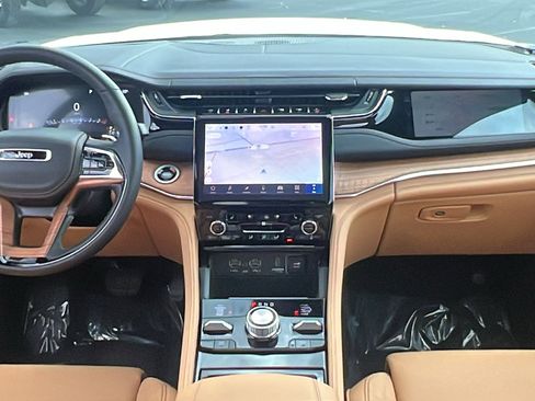 New 2025 Jeep Grand Cherokee L Summit image 21