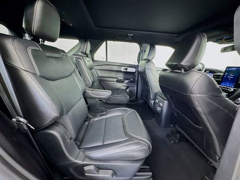 Used 2021 Ford Explorer ST w/ Equipment Group 401A image 31