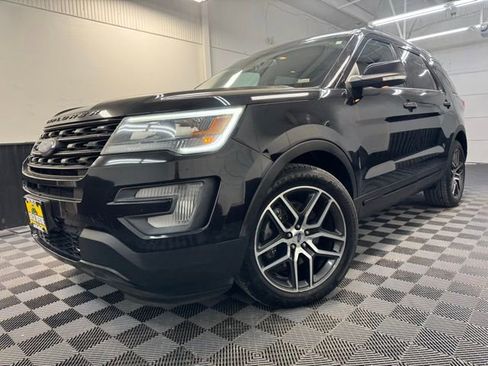 Used 2017 Ford Explorer Sport w/ Equipment Group 401A image 3
