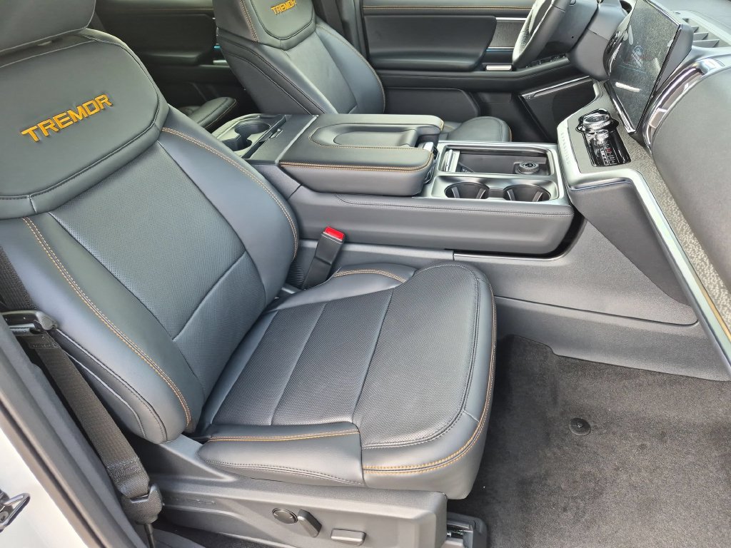 New 2027 Ford Expedition Tremor w/ Driver's Package AWD/4WD image 22