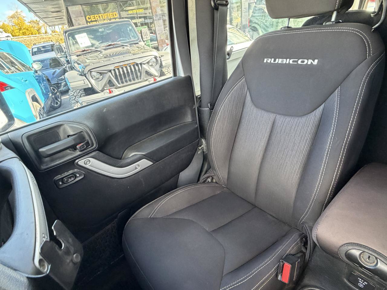 Used 2014 Jeep Wrangler Rubicon w/ Dual Top Group AWD/4WD image 22