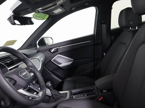 Used 2025 Audi Q3 2.0T Premium Plus w/ Premium Plus Package image 20