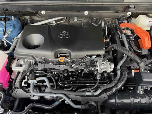 Used 2024 Toyota RAV4 XSE w/ Weather Package image 34