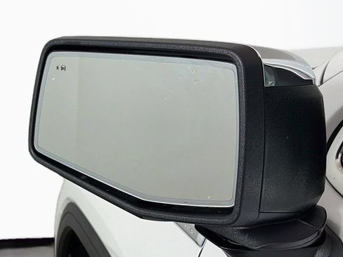 Used 2024 GMC Sierra 1500 Denali AWD/4WD image 33