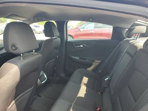 Used 2016 Chevrolet Malibu LT w/ Driver Confidence Package FWD image 8