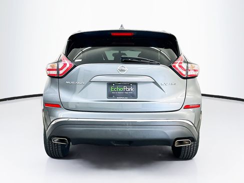Used 2018 Nissan Murano SV AWD/4WD image 7