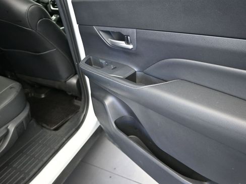 Used 2024 Toyota Grand Highlander XLE image 23