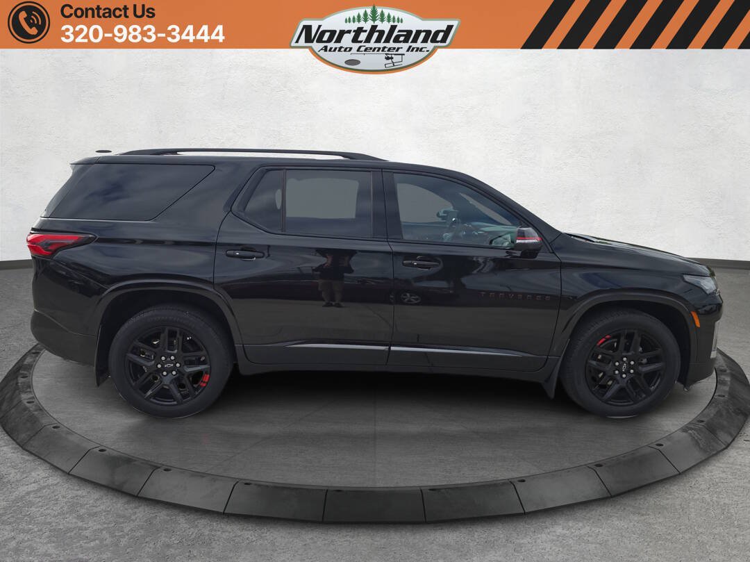 Used 2023 Chevrolet Traverse Premier w/ Redline Edition AWD/4WD image 4