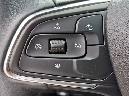 Used 2023 Buick Encore GX Preferred w/ Cold Weather Comfort Package FWD image 21