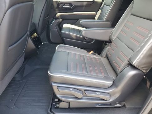 Used 2025 GMC Yukon XL AT4 Ultimate w/ LPO, Floor Liner Package AWD/4WD image 22