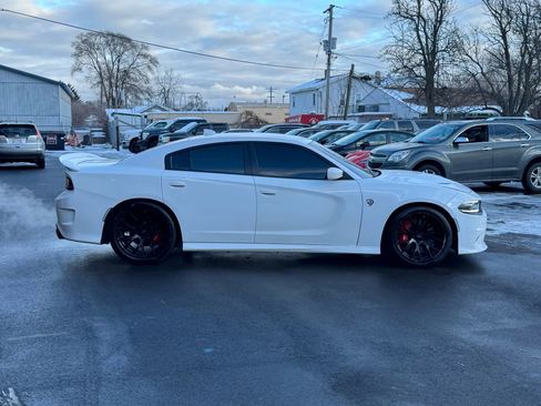 Used 2016 Dodge Charger SRT Hellcat w/ Harman/Kardon Audio Group image 12