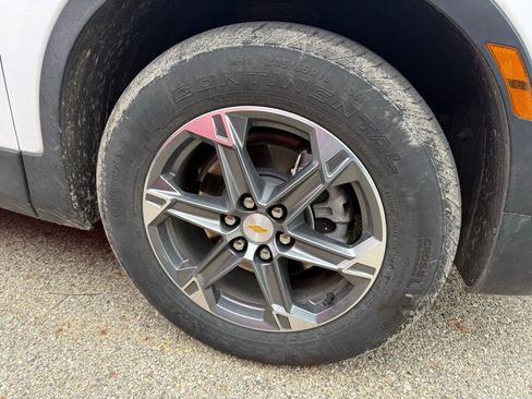 Used 2025 Chevrolet Blazer LT image 8