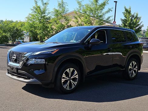 Certified 2023 Nissan Rogue SV AWD/4WD image 3