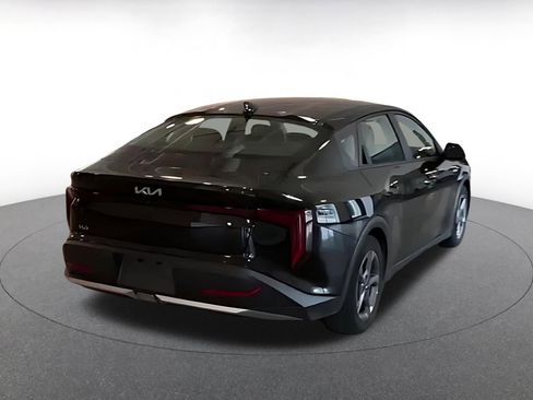 Used 2025 Kia K4 FWD image 8