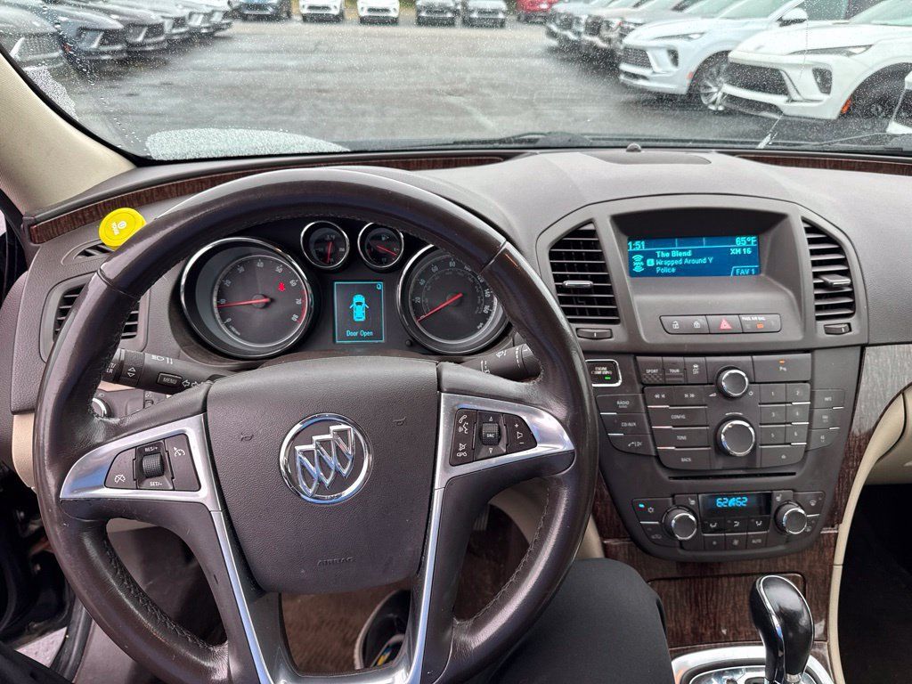 Used 2012 Buick Regal Premium FWD image 7