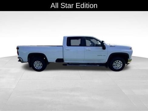 Used 2022 Chevrolet Silverado 2500 LT w/ All Star Edition AWD/4WD image 6