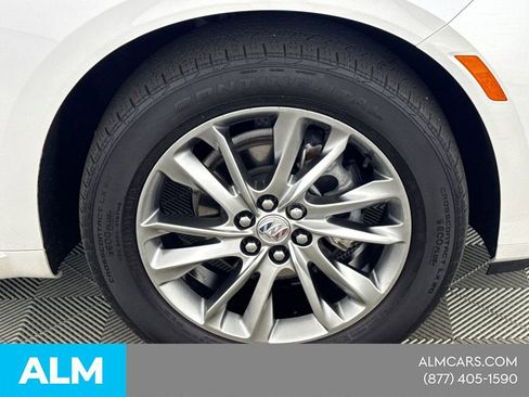 Used 2023 Buick Enclave Avenir w/ Avenir Technology Package AWD/4WD image 16
